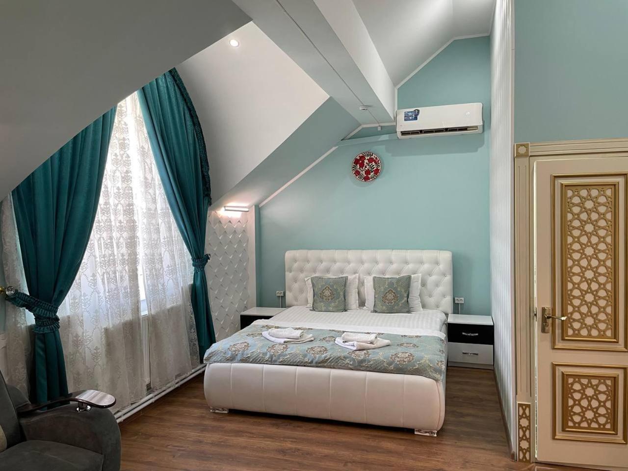 Eurasia Business Hotel Bukhara Esterno foto