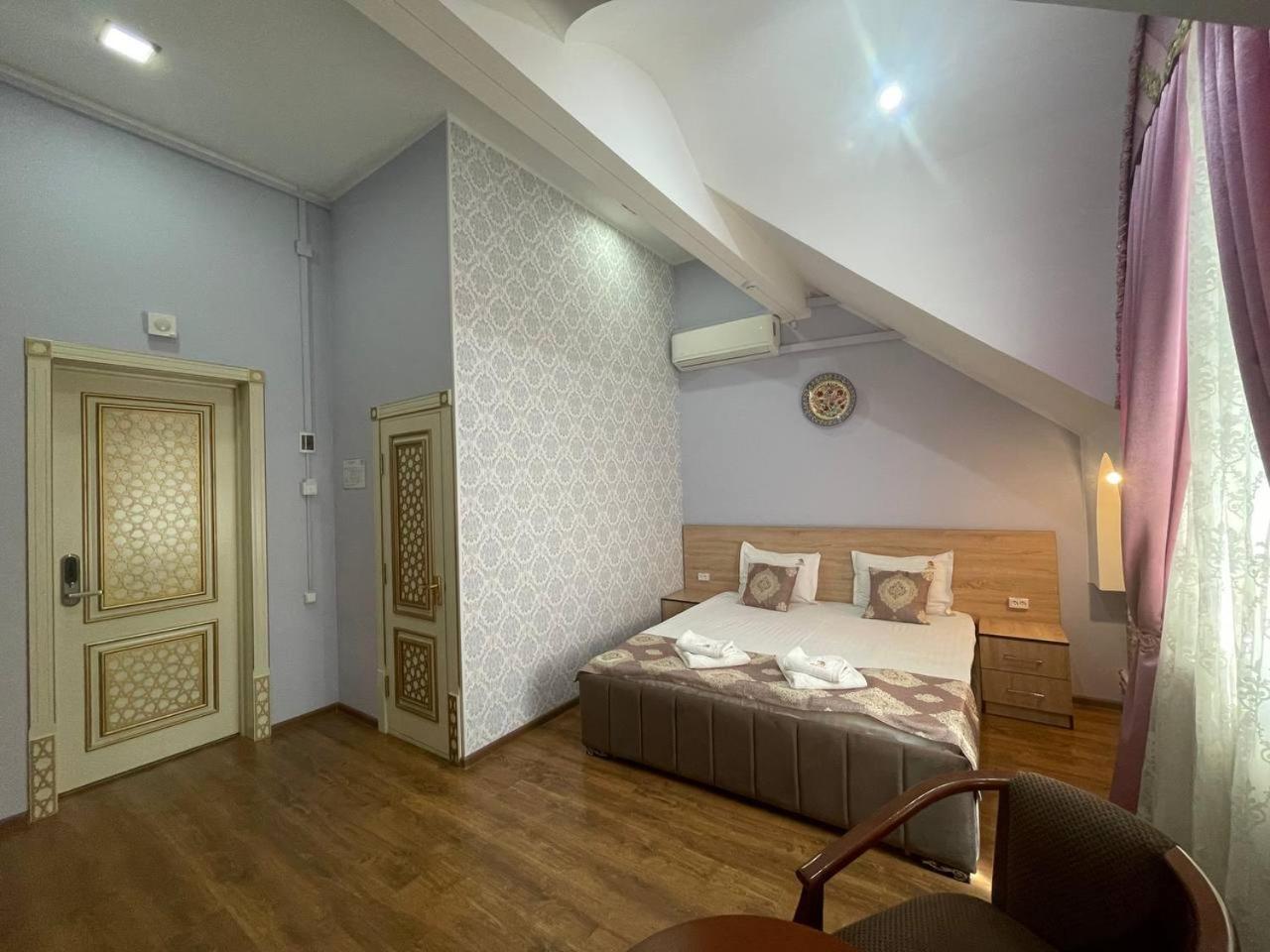 Eurasia Business Hotel Bukhara Esterno foto